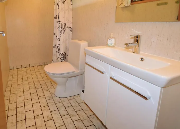 Сasa de vacaciones Cozy In Vaeggerlose With Kitchen *